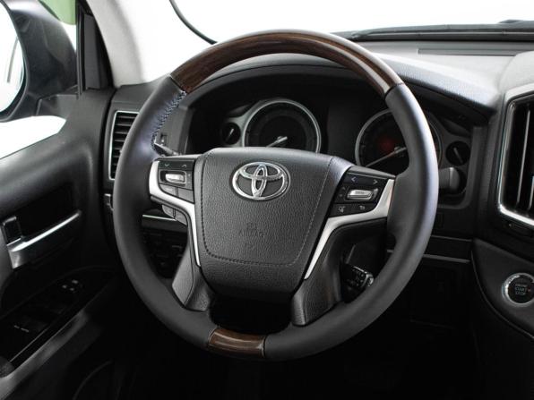 Toyota Land Cruiser 200 Series Рестайлинг 2 с пробегом 2016 года, цена 4 417 000 рублей, 311000 км, внедорожник, Автокод Объявления