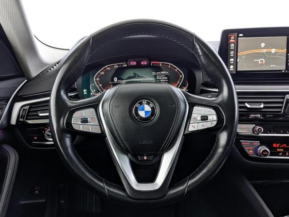 BMW 5 серии VII (G30/G31/G38) Рестайлинг с пробегом 2021 года, цена 3 930 000 рублей, 55243 км, седан, Автокод Объявления