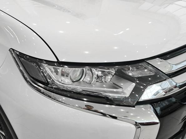 Mitsubishi Outlander III Рестайлинг 2 с пробегом 2018 года, цена 2 015 000 рублей, 128265 км, внедорожник, Автокод Объявления