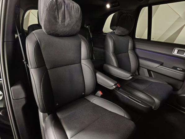 Li Auto (Lixiang) L9 I Рестайлинг с пробегом 2025 года, цена 8 211 000 рублей, 24555 км, внедорожник, Автокод Объявления