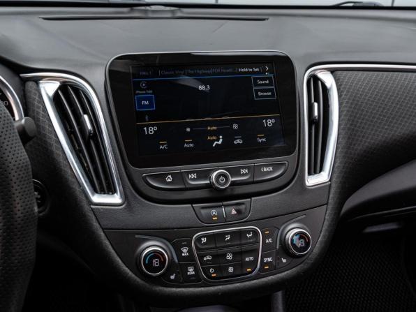 Chevrolet Malibu IX Рестайлинг с пробегом 2020 года, цена 1 650 000 рублей, 113427 км, седан, Автокод Объявления