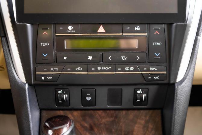 Toyota Camry VII (XV50) Рестайлинг с пробегом 2015 года, цена 1 949 000 рублей, 236835 км, седан, Автокод Объявления