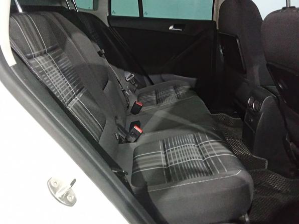 Volkswagen Tiguan I Рестайлинг с пробегом 2015 года, цена 1 260 000 рублей, 147680 км, внедорожник, Автокод Объявления