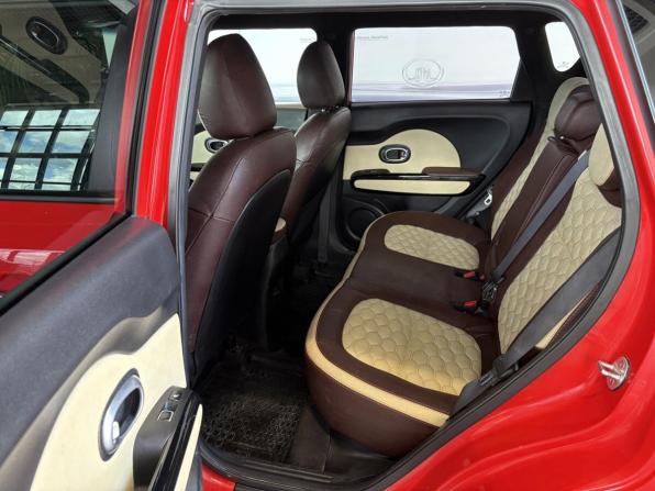 Kia Soul II Рестайлинг с пробегом 2018 года, цена 1 680 000 рублей, 91874 км, хэтчбек, Автокод Объявления