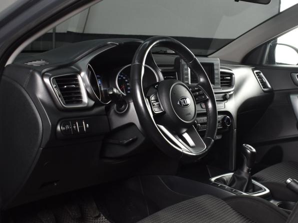 Kia Ceed III с пробегом 2018 года, цена 1 549 999 рублей, 68844 км, хэтчбек, Автокод Объявления