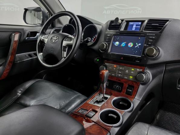 Toyota Highlander II (XU40) Рестайлинг с пробегом 2011 года, цена 2 125 000 рублей, 319030 км, внедорожник, Автокод Объявления