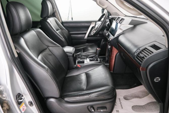 Toyota Land Cruiser Prado 150 Series Рестайлинг 1 с пробегом 2014 года, цена 3 599 000 рублей, 309000 км, внедорожник, Автокод Объявления