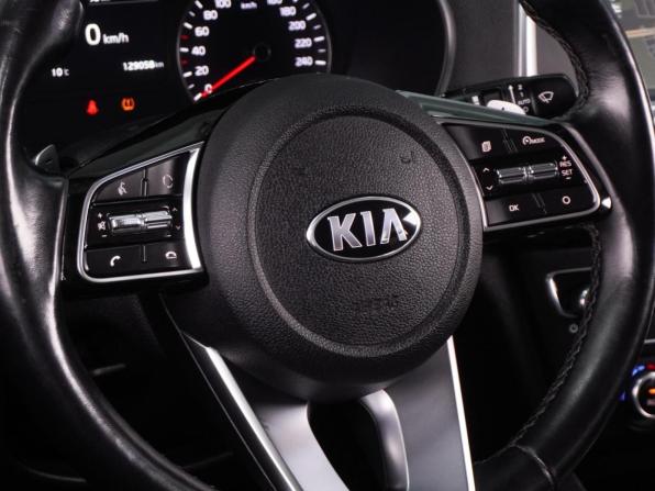 Kia Optima IV Рестайлинг с пробегом 2019 года, цена 2 049 000 рублей, 129058 км, седан, Автокод Объявления