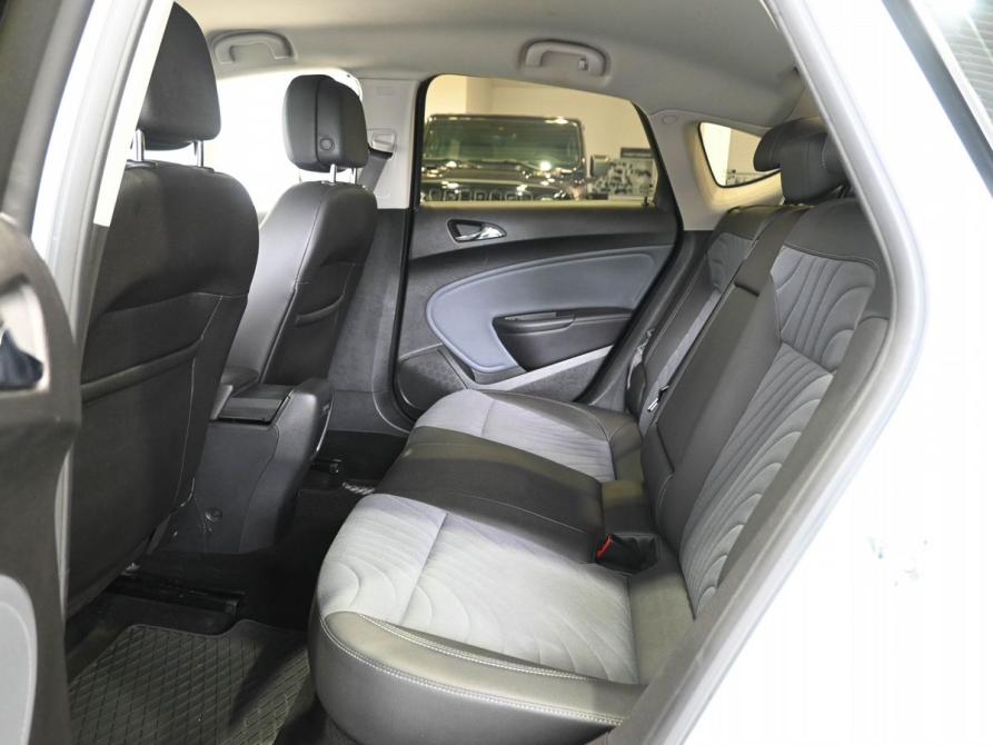 Opel Astra J Рестайлинг Ростов-на-Дону  - изображение 13