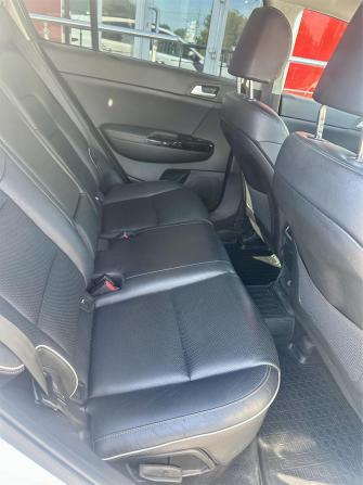 Kia Sportage IV Рестайлинг с пробегом 2022 года, цена 2 795 000 рублей, 53905 км, внедорожник, Автокод Объявления