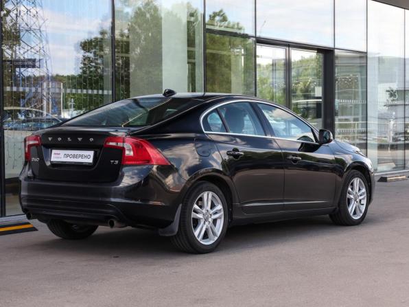 Volvo S60 II Рестайлинг с пробегом 2016 года, цена 1 529 000 рублей, 136715 км, седан, Автокод Объявления