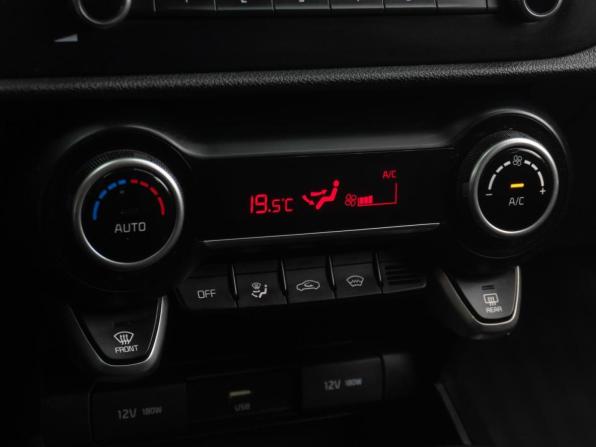 Kia Rio IV Рестайлинг с пробегом 2021 года, цена 1 599 000 рублей, 108007 км, хэтчбек, Автокод Объявления