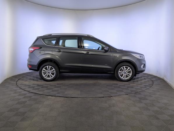 Ford Kuga II Рестайлинг с пробегом 2018 года, цена 1 795 000 рублей, 96115 км, внедорожник, Автокод Объявления