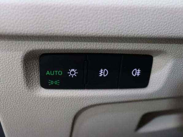 Skoda Octavia IV (A8) с пробегом 2021 года, цена 2 620 000 рублей, 101280 км, лифтбек, Автокод Объявления