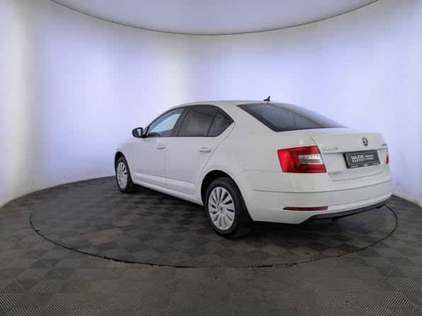 Skoda Octavia III (A7) Рестайлинг с пробегом 2020 года, цена 1 899 000 рублей, 73870 км, лифтбек, Автокод Объявления