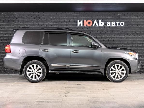 Toyota Land Cruiser 200 Series Рестайлинг 1 с пробегом 2012 года, цена 3 500 000 рублей, 308307 км, внедорожник, Автокод Объявления