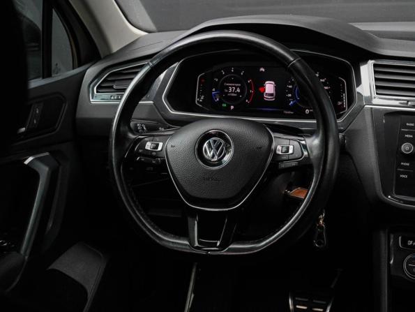 Volkswagen Tiguan II с пробегом 2019 года, цена 2 250 000 рублей, 75637 км, внедорожник, Автокод Объявления