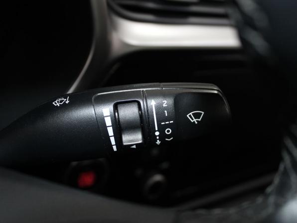 Kia Rio IV Рестайлинг с пробегом 2021 года, цена 1 879 900 рублей, 59169 км, седан, Автокод Объявления