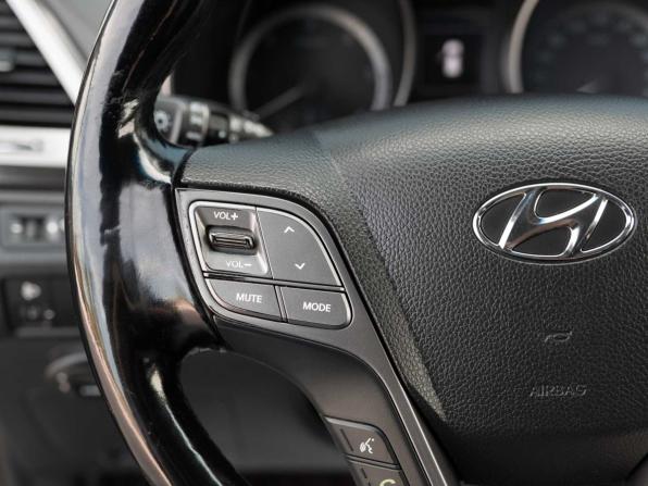 Hyundai Santa Fe III Рестайлинг с пробегом 2017 года, цена 2 340 000 рублей, 191237 км, внедорожник, Автокод Объявления