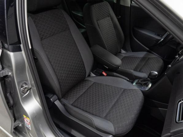 Volkswagen Polo V Рестайлинг с пробегом 2018 года, цена 1 090 000 рублей, 128131 км, седан, Автокод Объявления