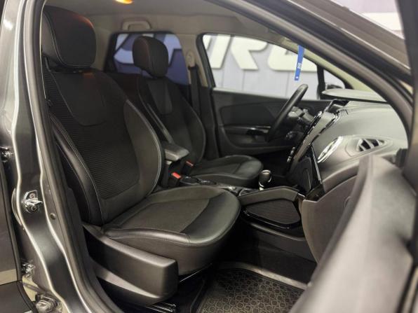 Renault Kaptur I Рестайлинг с пробегом 2021 года, цена 1 239 000 рублей, 82007 км, внедорожник, Автокод Объявления