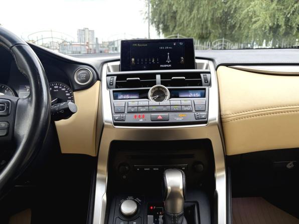 Lexus NX I с пробегом 2015 года, цена 2 640 000 рублей, 86000 км, внедорожник, Автокод Объявления
