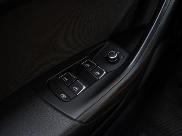 Audi Q3 I (8U) с пробегом 2013 года, цена 1 490 000 рублей, 245312 км, внедорожник, Автокод Объявления