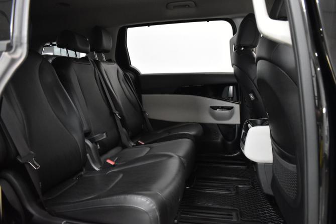 Kia Carnival IV с пробегом 2022 года, цена 3 950 000 рублей, 108627 км, минивэн, Автокод Объявления