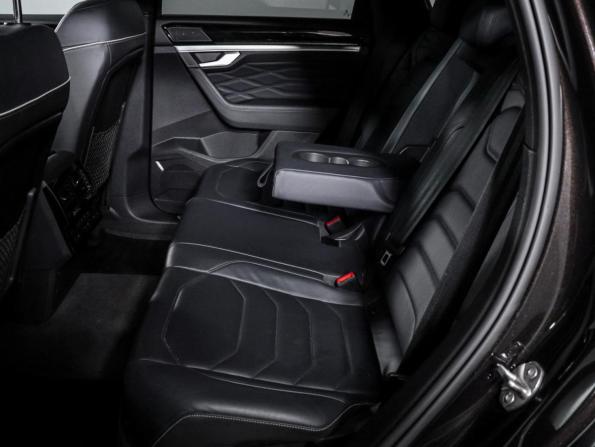 Volkswagen Touareg III с пробегом 2021 года, цена 5 500 000 рублей, 115000 км, внедорожник, Автокод Объявления