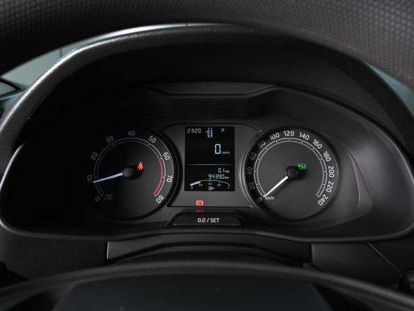 Skoda Rapid II с пробегом 2021 года, цена 1 699 000 рублей, 94390 км, лифтбек, Автокод Объявления