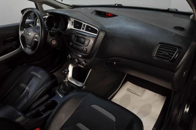 Kia Ceed II с пробегом 2013 года, цена 759 000 рублей, 194866 км, хэтчбек, Автокод Объявления