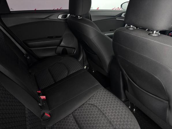 Kia Ceed III с пробегом 2019 года, цена 1 699 000 рублей, 95082 км, универсал, Автокод Объявления
