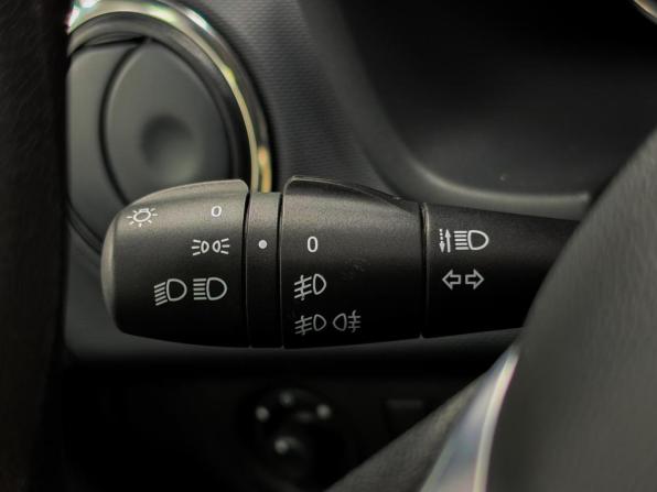 Renault Sandero II Рестайлинг с пробегом 2022 года, цена 1 860 000 рублей, 198 км, хэтчбек, Автокод Объявления