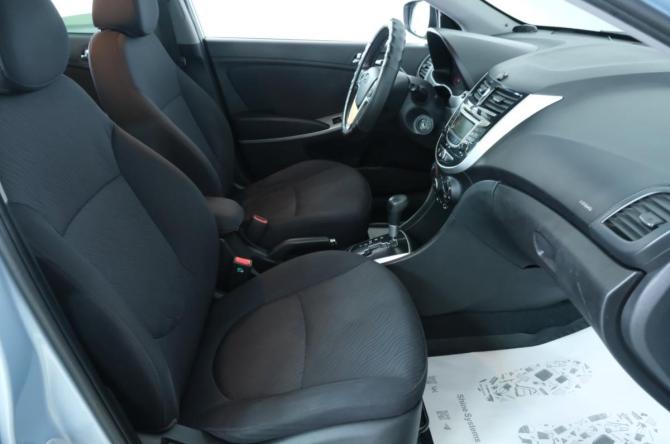 Hyundai Solaris I с пробегом 2013 года, цена 909 000 рублей, 174000 км, седан, Автокод Объявления