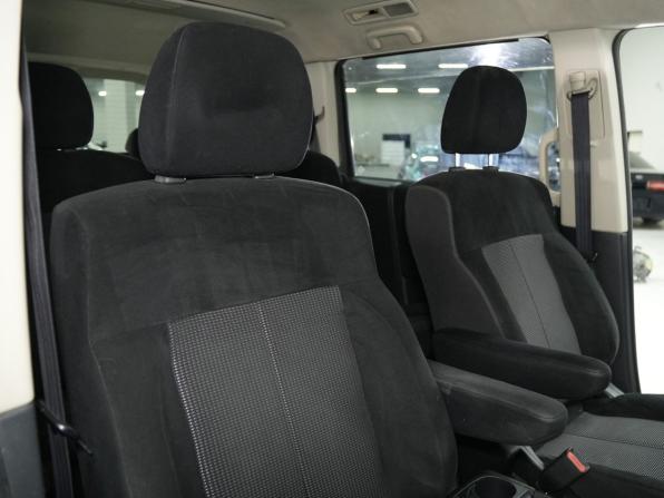 Mitsubishi Delica D:5 I с пробегом 2010 года, цена 1 300 000 рублей, 307226 км, минивэн, Автокод Объявления