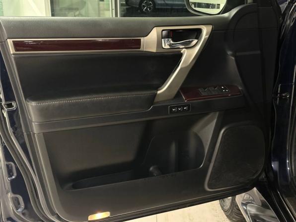 Lexus GX II Рестайлинг с пробегом 2017 года, цена 4 475 000 рублей, 230818 км, внедорожник, Автокод Объявления