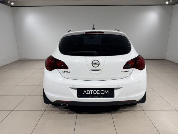 Opel Astra J с пробегом 2012 года, цена 559 000 рублей, 204846 км, хэтчбек, Автокод Объявления