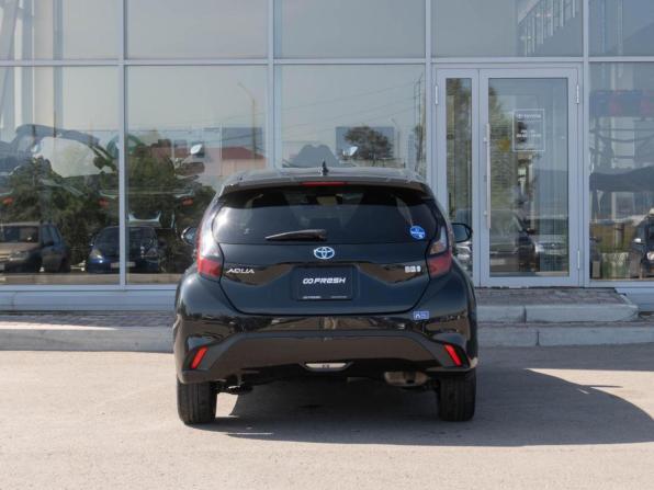 Toyota Aqua II с пробегом 2022 года, цена 1 300 000 рублей, 64438 км, хэтчбек, Автокод Объявления
