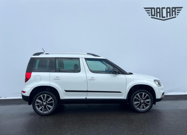 Skoda Yeti I Рестайлинг с пробегом 2017 года, цена 1 130 000 рублей, 152457 км, внедорожник, Автокод Объявления