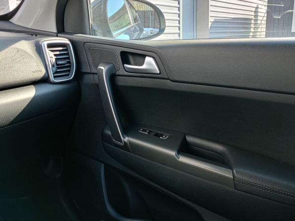 Kia Sportage IV Рестайлинг с пробегом 2020 года, цена 2 525 000 рублей, 62500 км, внедорожник, Автокод Объявления