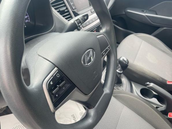 Hyundai Solaris II с пробегом 2019 года, цена 1 370 000 рублей, 88645 км, седан, Автокод Объявления