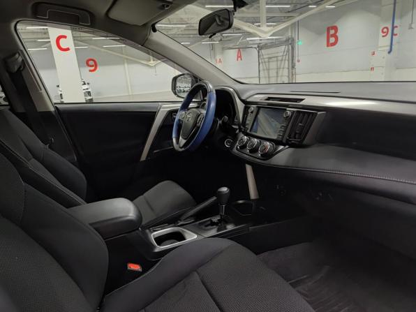 Toyota RAV4 IV (XA40) Рестайлинг с пробегом 2016 года, цена 2 280 000 рублей, 125771 км, внедорожник, Автокод Объявления