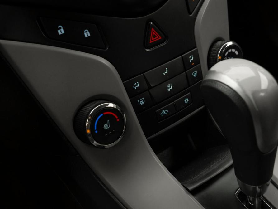 Chevrolet Cruze I Москва  - изображение 15
