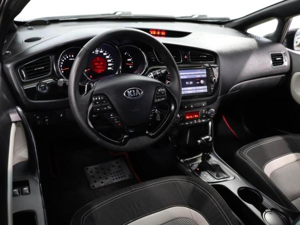 Kia Ceed II с пробегом 2014 года, цена 1 259 500 рублей, 111305 км, хэтчбек, Автокод Объявления