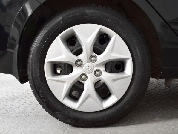 Hyundai Solaris I с пробегом 2014 года, цена 1 049 995 рублей, 212246 км, хэтчбек, Автокод Объявления