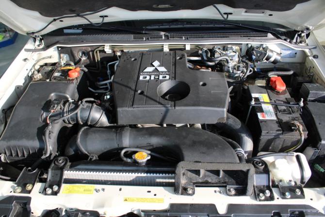 Mitsubishi Pajero IV с пробегом 2011 года, цена 2 780 000 рублей, 12928 км, внедорожник, Автокод Объявления