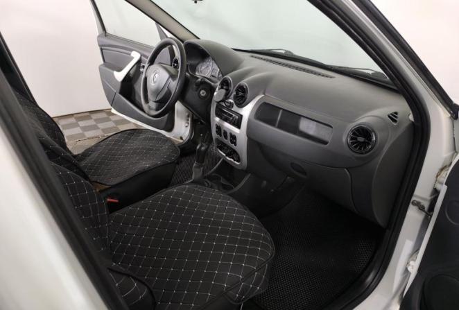 Renault Logan I Рестайлинг с пробегом 2014 года, цена 410 000 рублей, 270029 км, седан, Автокод Объявления
