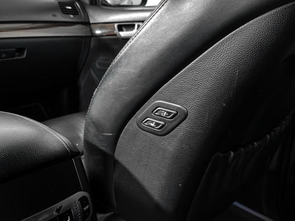 Kia Mohave I Рестайлинг с пробегом 2017 года, цена 2 100 000 рублей, 302545 км, внедорожник, Автокод Объявления
