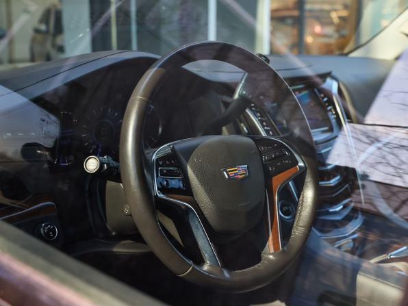 Cadillac Escalade IV с пробегом 2019 года, цена 5 350 000 рублей, 95850 км, внедорожник, Автокод Объявления