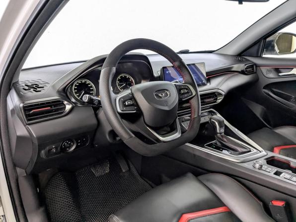 Kaiyi E5 с пробегом 2022 года, цена 1 095 000 рублей, 91780 км, седан, Автокод Объявления
